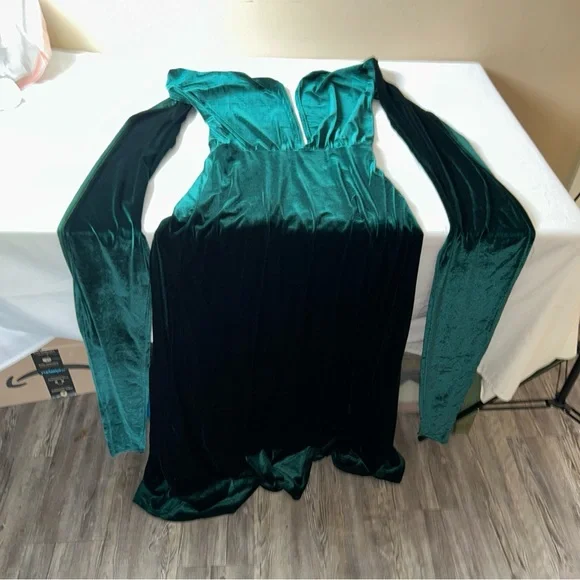 Revelry Emerald Green Velvet Halter Gown convertible top - Picture 6 of 10